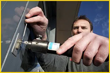 Jersey City Lock & Locksmith Jersey City, NJ 201-374-9440 - 10-lock-smiths